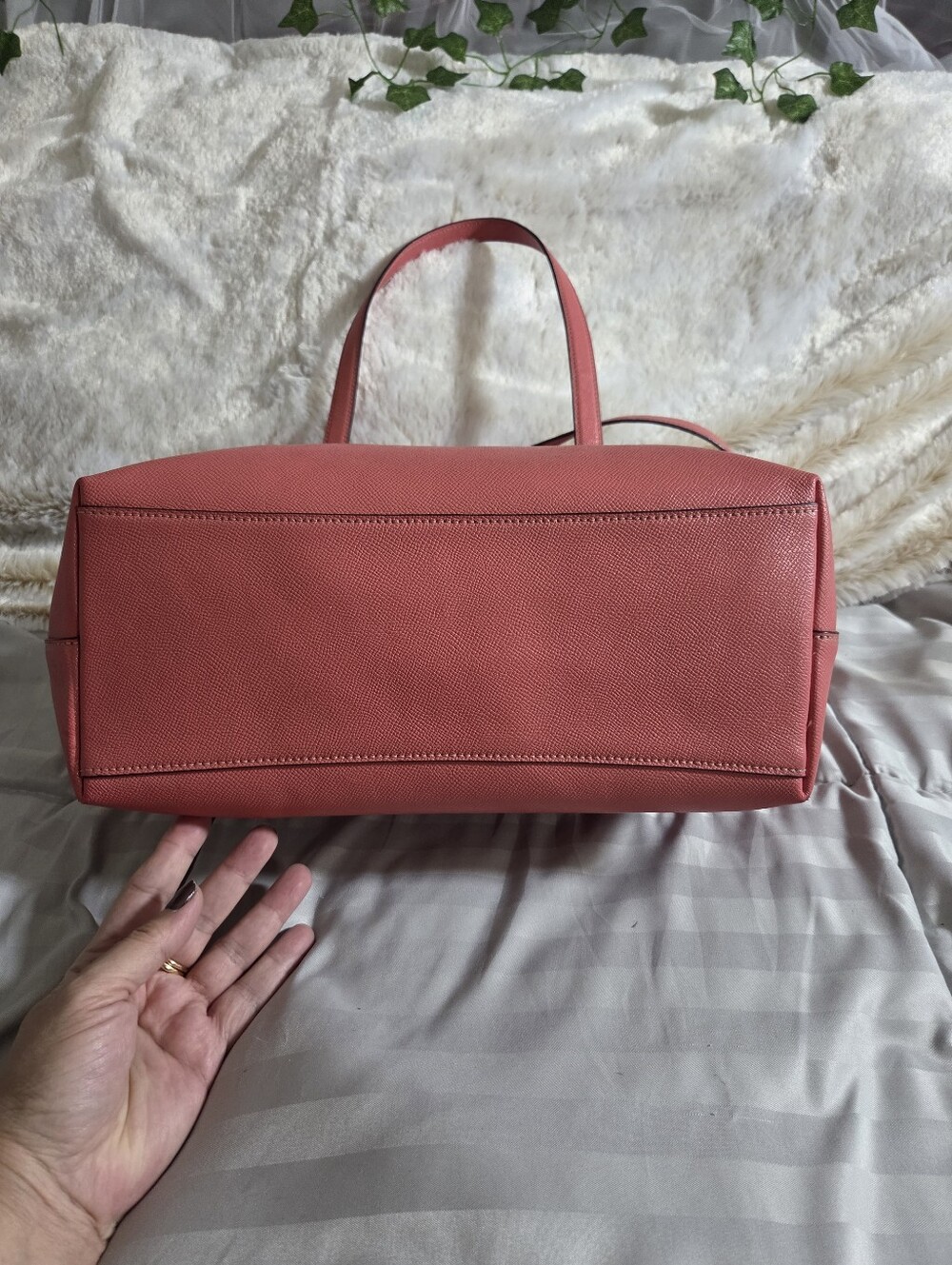 Coach Gallery Tote - Picture 6 of 16